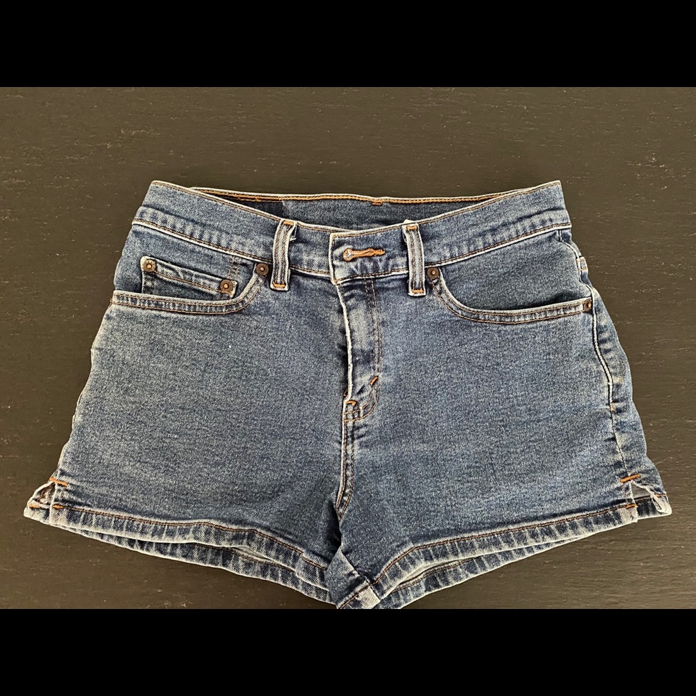 Vintage Levi’s denim shorts